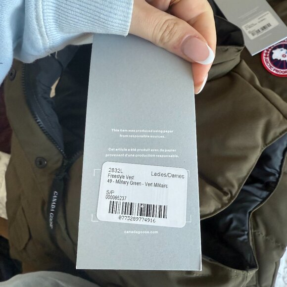 NWT Canada Goose Ladies Freestyle Vest In Military Green Quilted Down Filled - Picture 3 of 9